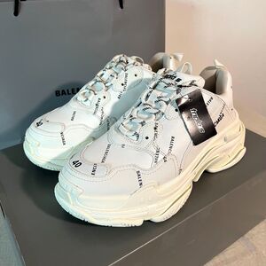 Balenciaga Triple S Sneaker Allover Logo - White - Size 7